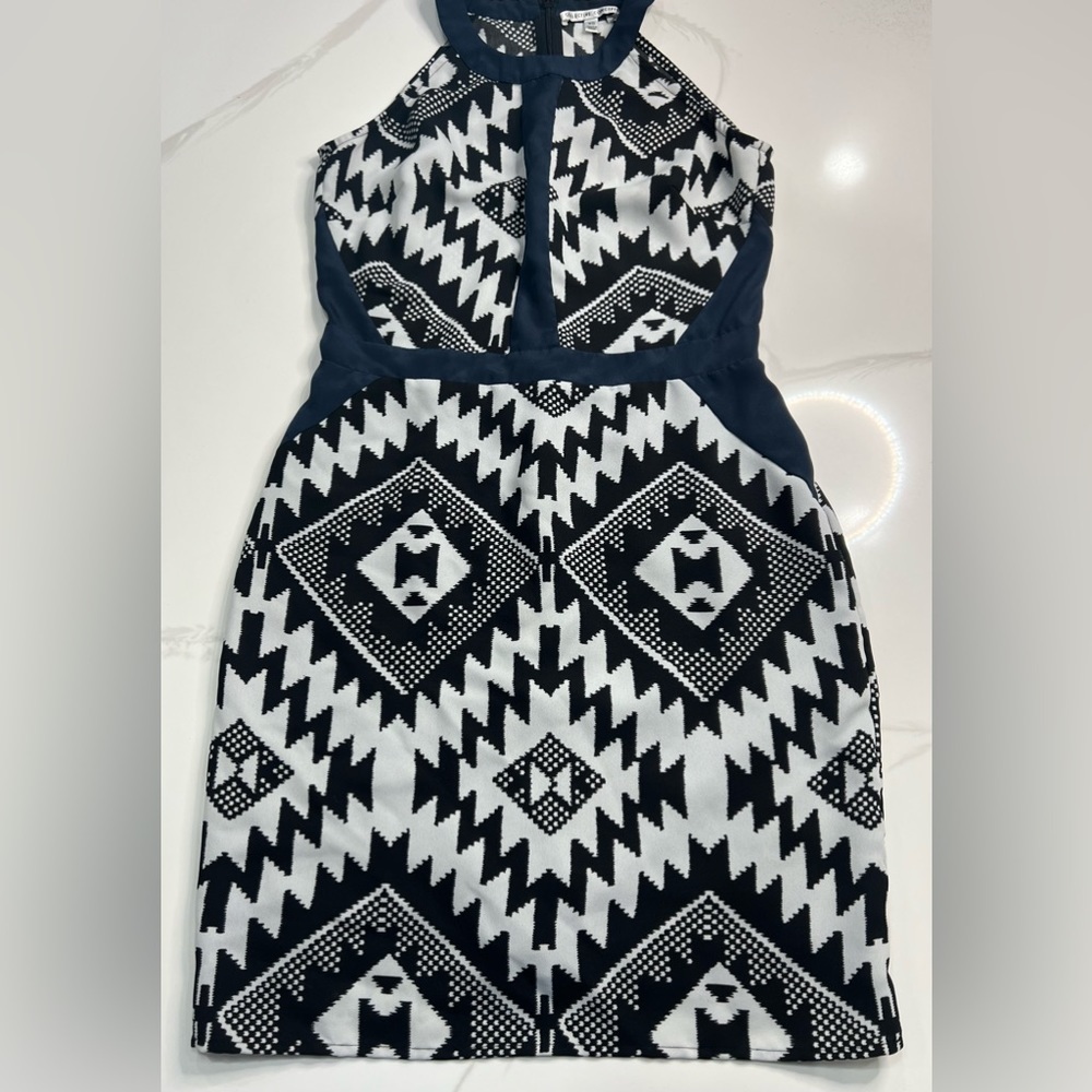 Collective Concepts Dress High Neck Sleeveless Sz XS Geometric